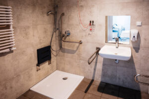 Cardiology - bathroom - KRYSTYNA Health Resort Hospital