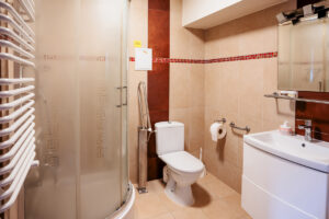 Apartament - łazienka - Uzdrowiskowy Szpital KRYSTYNA