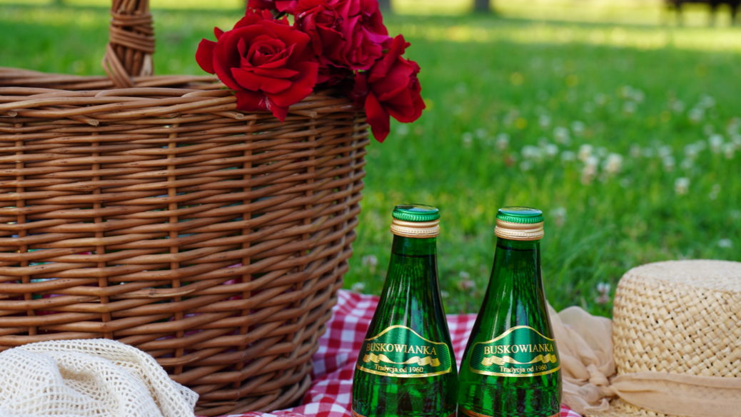 Woda Buskowianka-Zdrój na pikniku